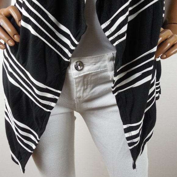 CACHE Top L Black White Cardigan Vest Open Front Stretch Asymmetric Casual Shirt - Picture 4 of 9